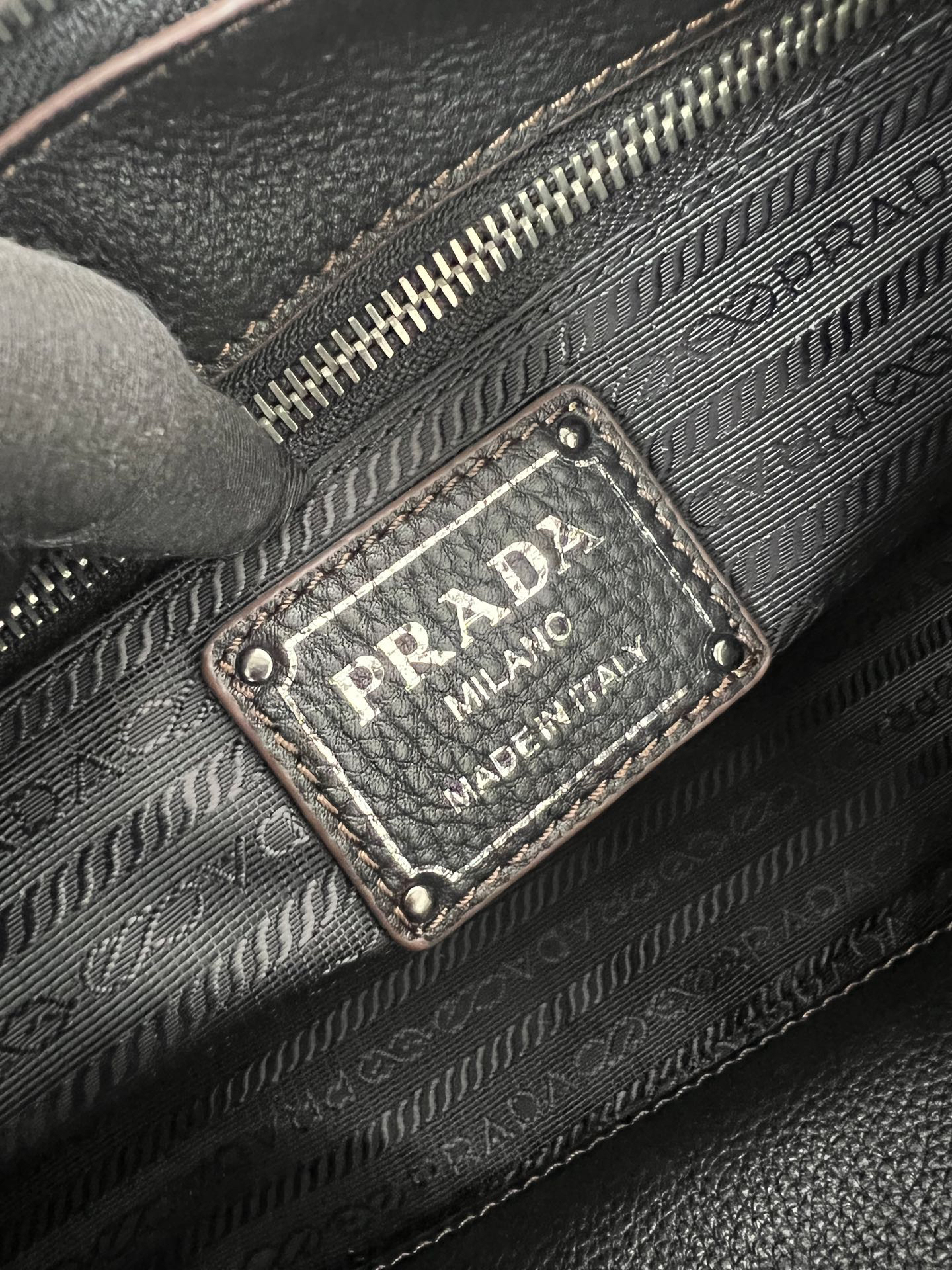Prada bag-180