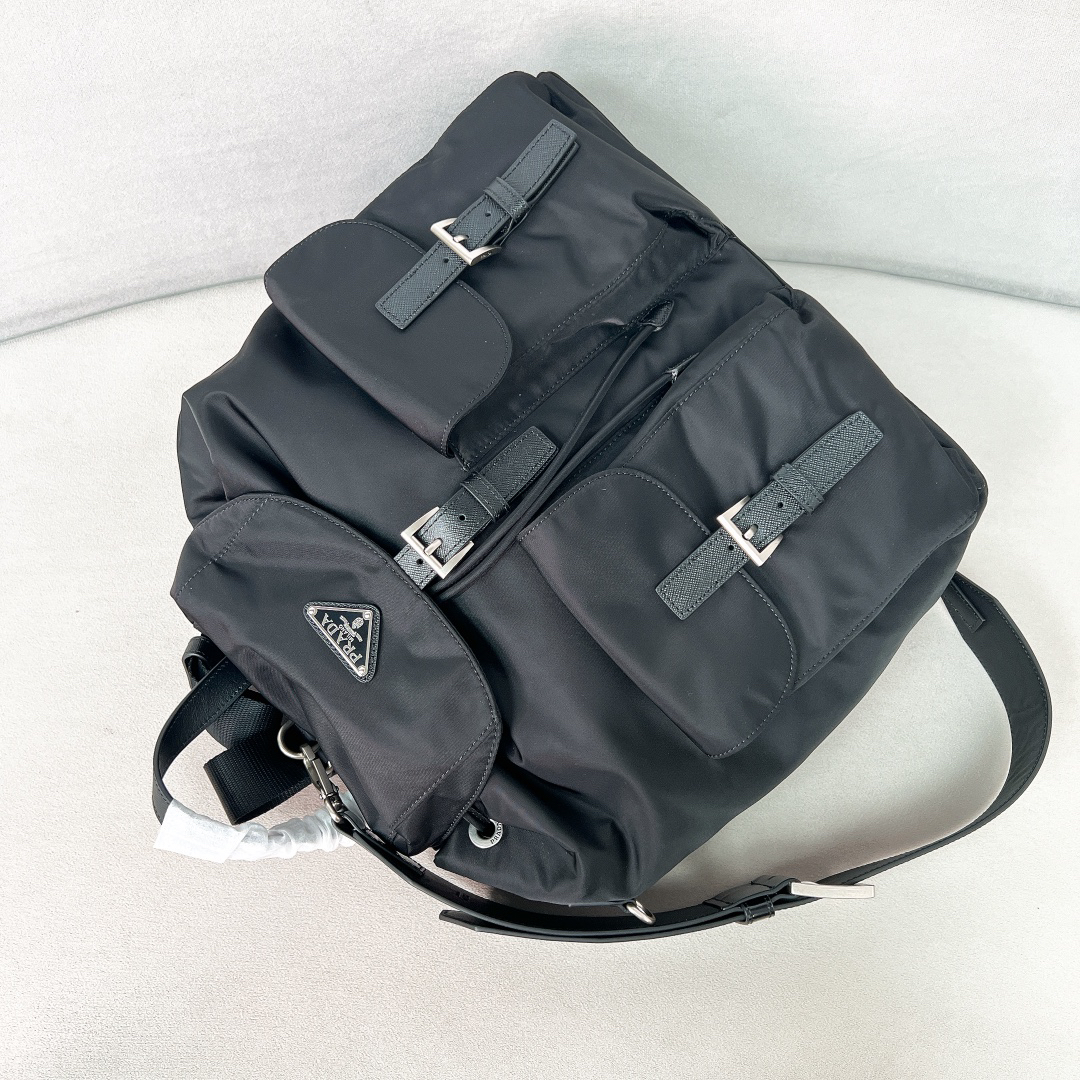 Prada bag-30
