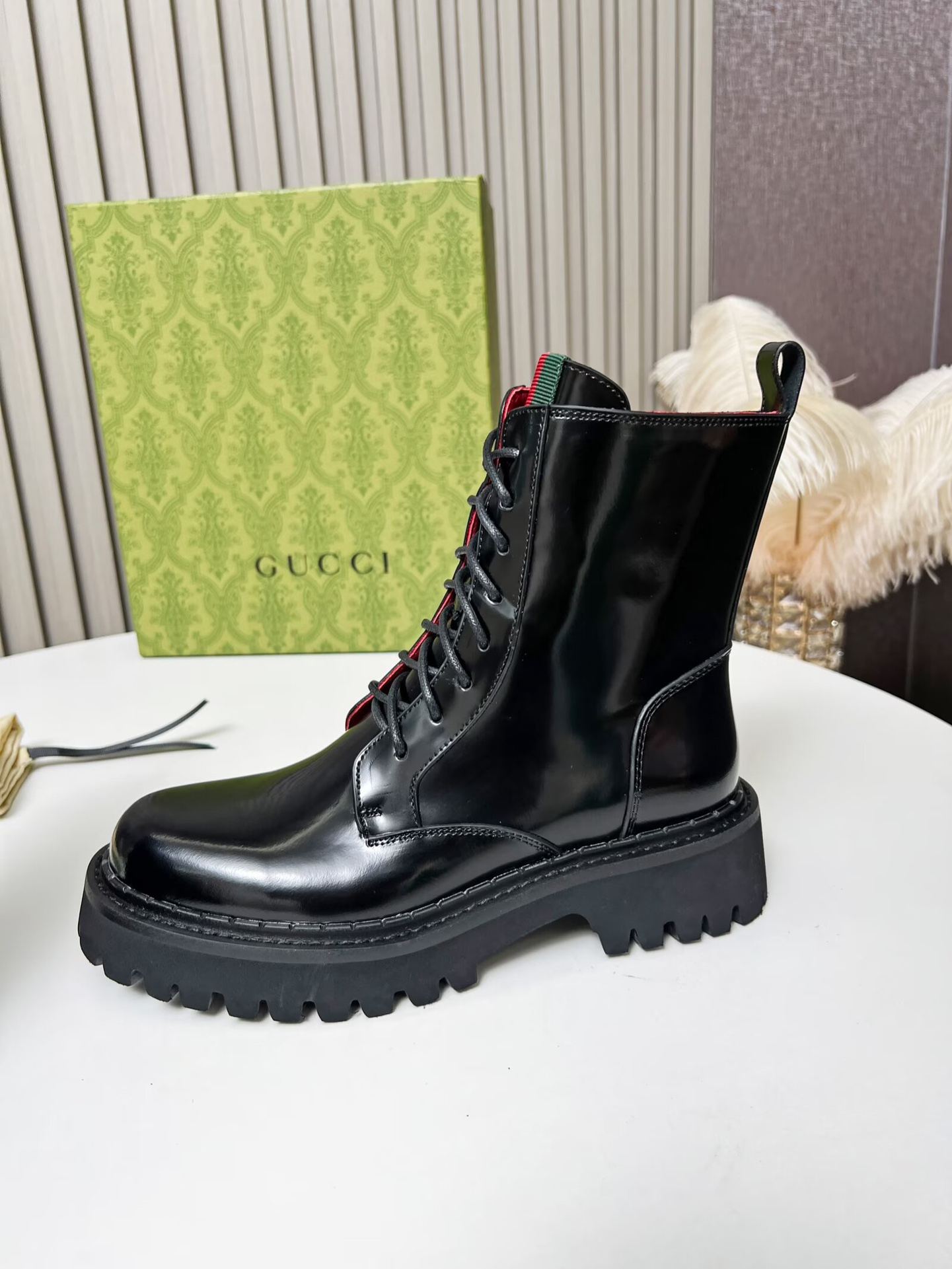 Gucci women's leather shoes-8