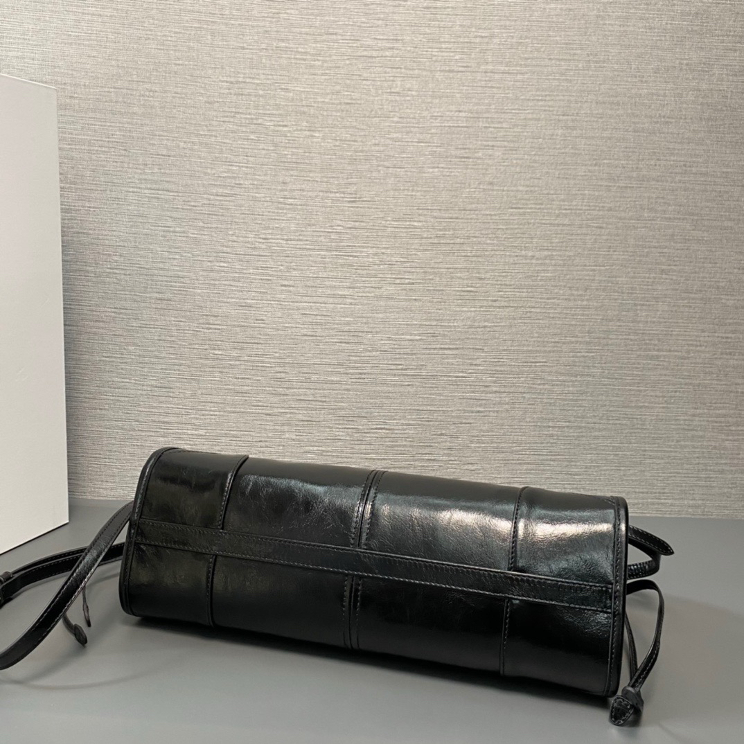 Prada bag-91