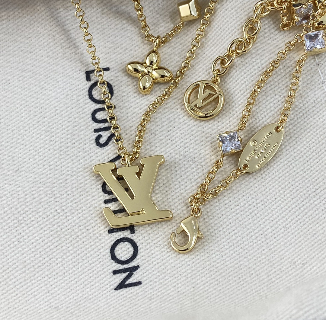 LV necklace-80