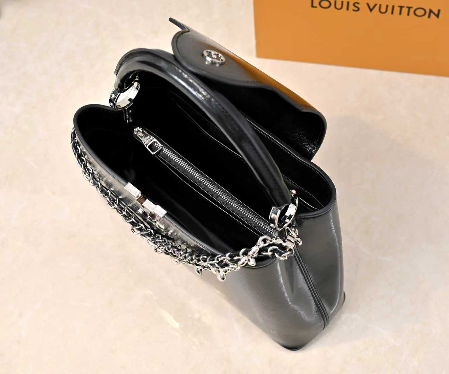 Louis Vuitton bag-163