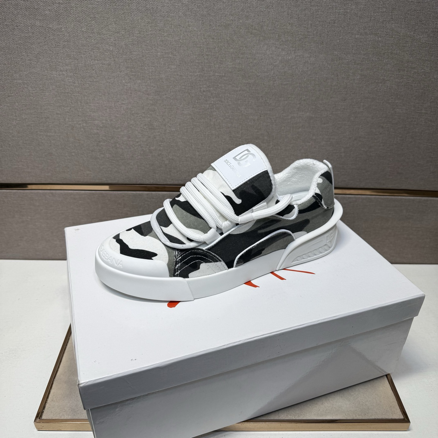 D&G Sneakers-211