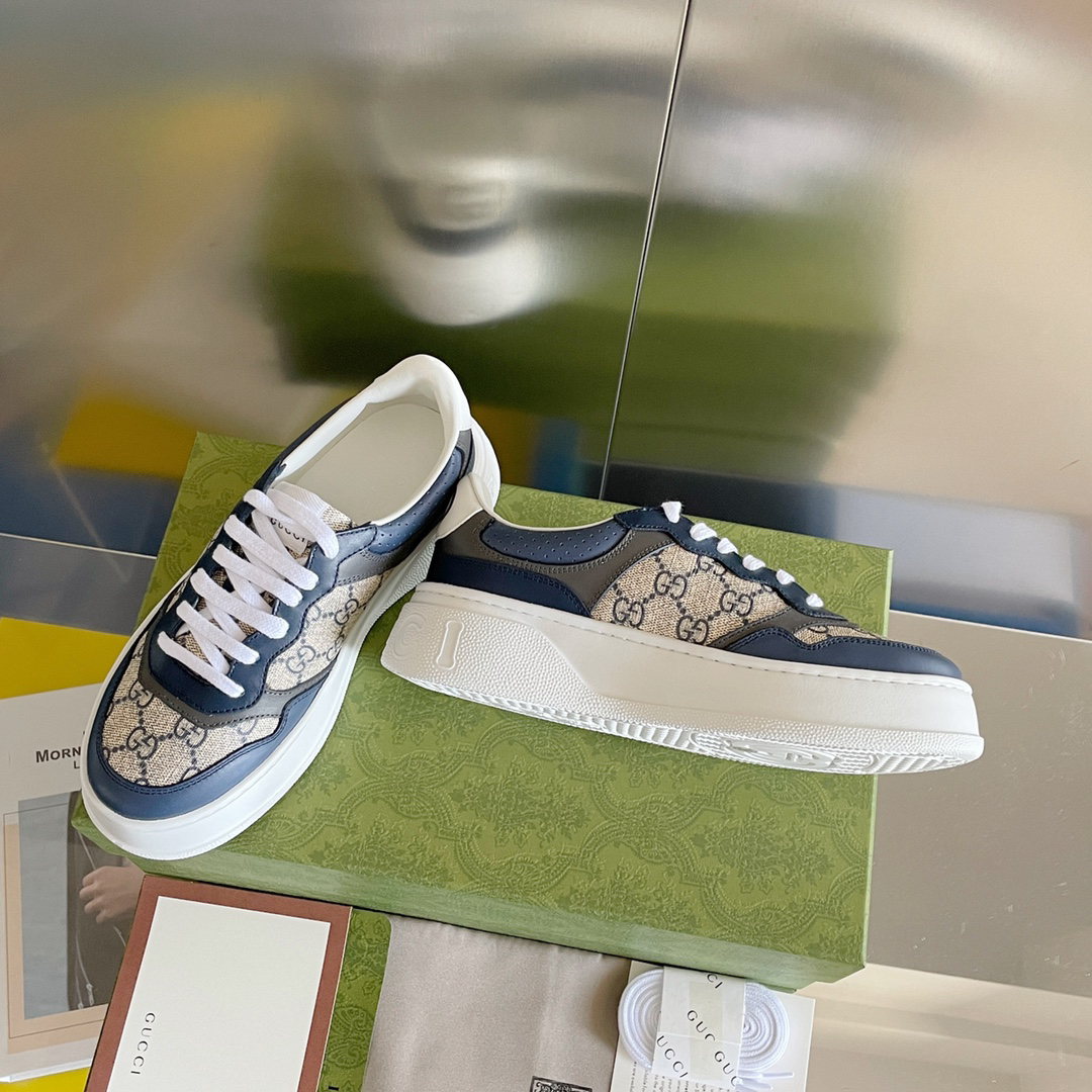 Gucci Sneakers-164