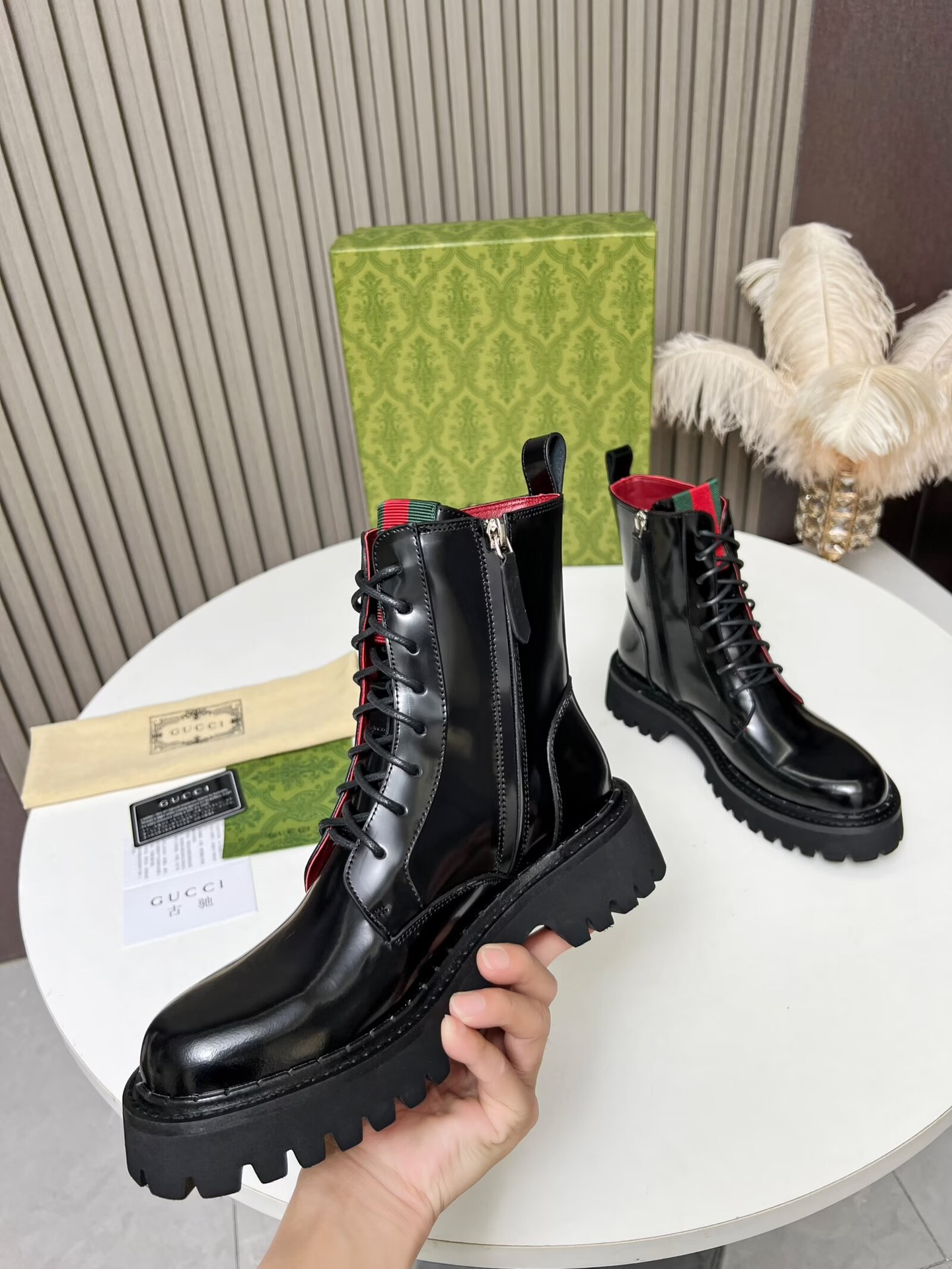 Gucci women's leather shoes-8