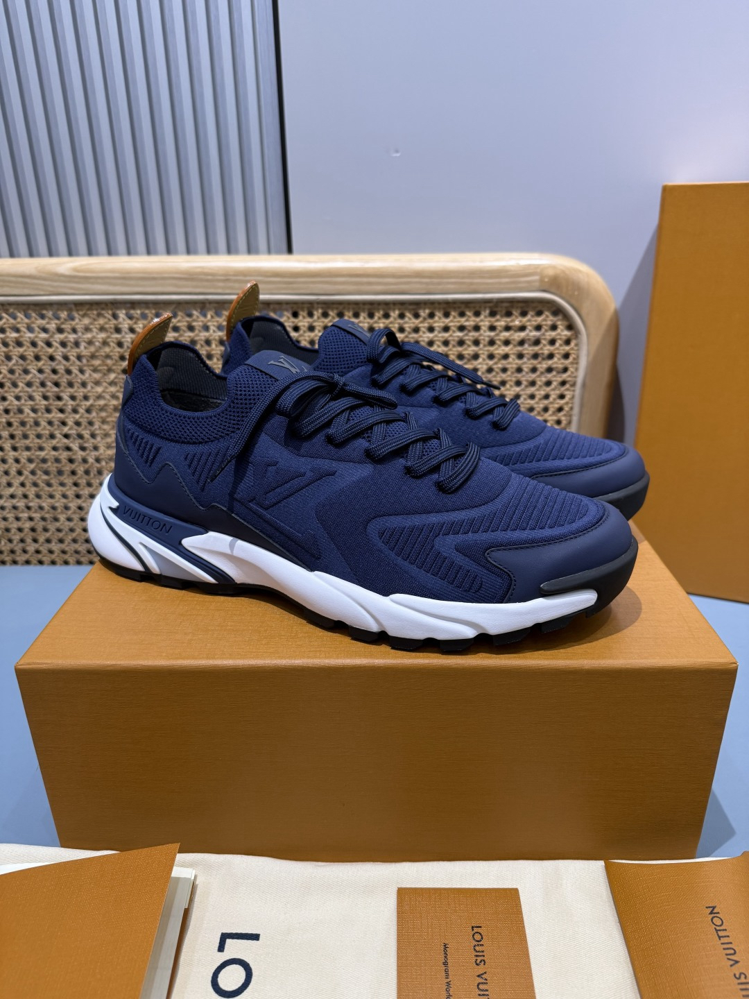 Lv Sneakers-192