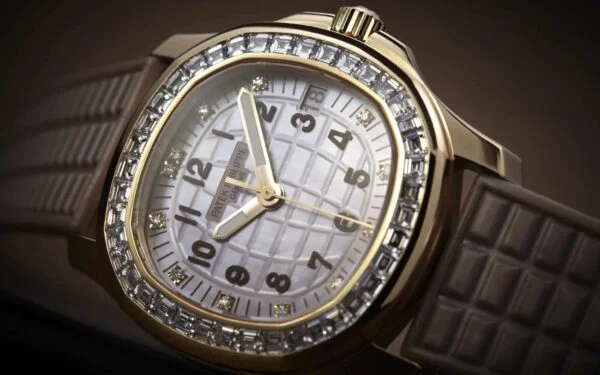 Aquanaut 5072R-001  35.6 mm,Rose gold 5072R-001