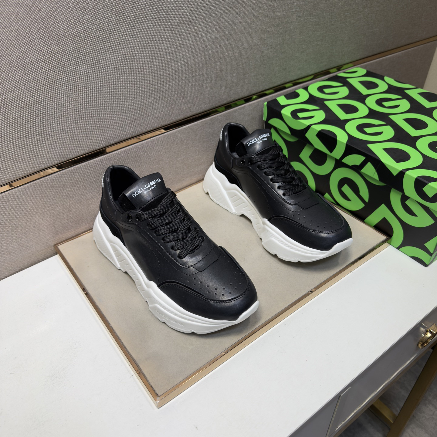 D&G Sneakers-253