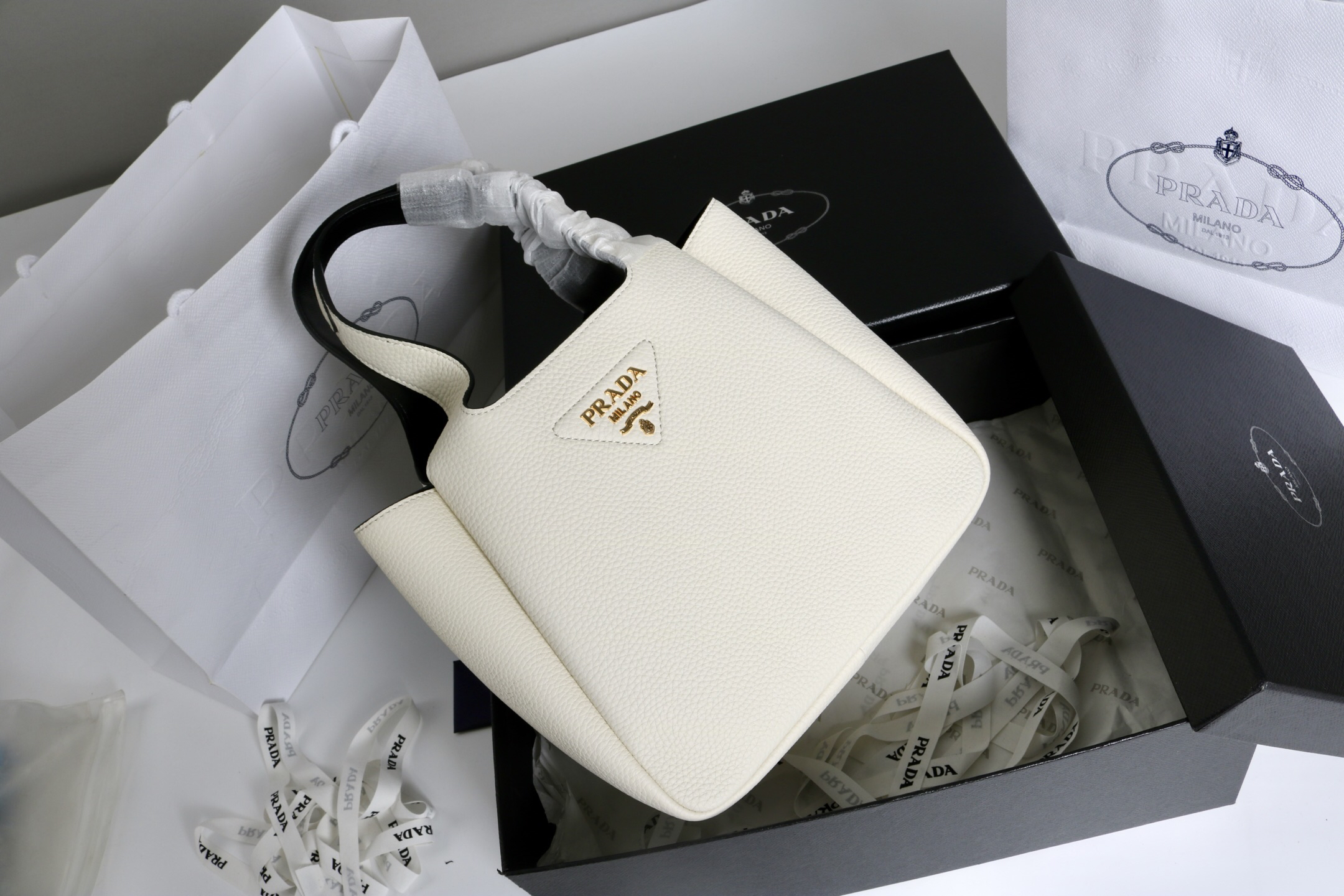 Prada bag-85