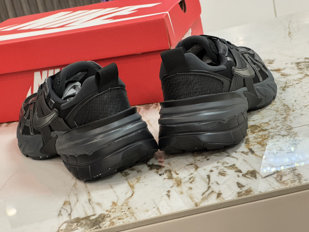 Nike Sneakers-258