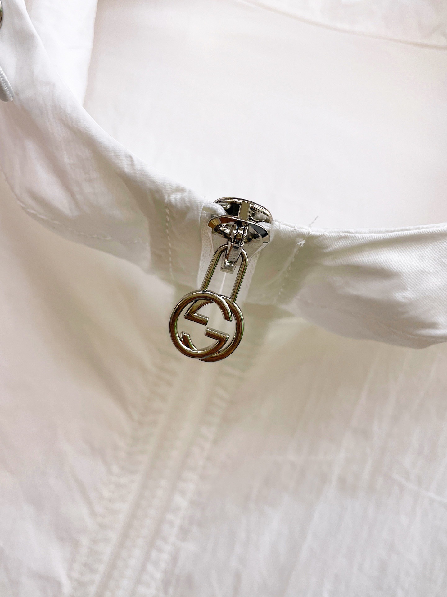 Gucci Clothing-351