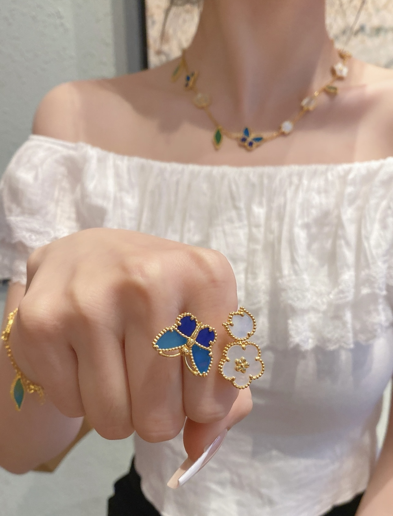 Van Cleef & Arpels ring-86