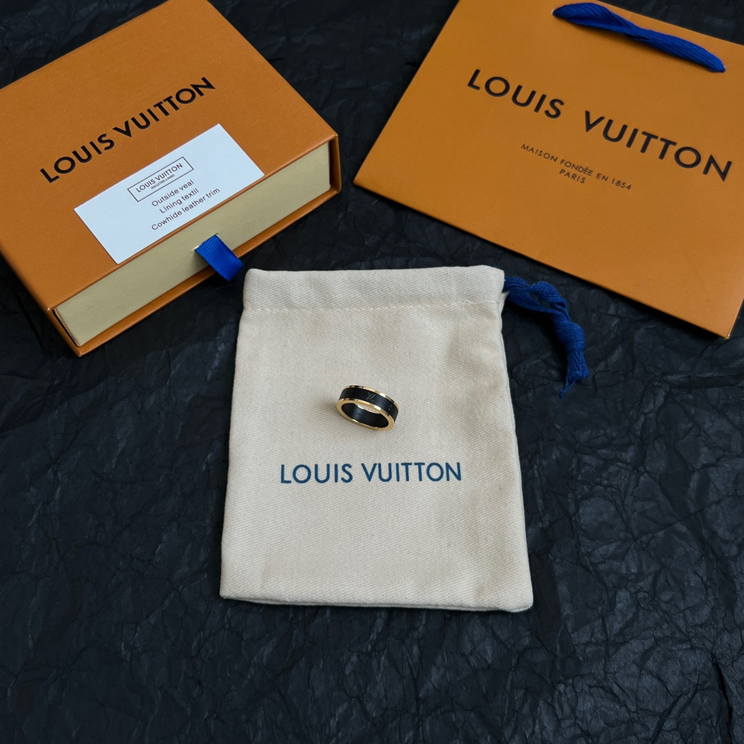 LV ring-76