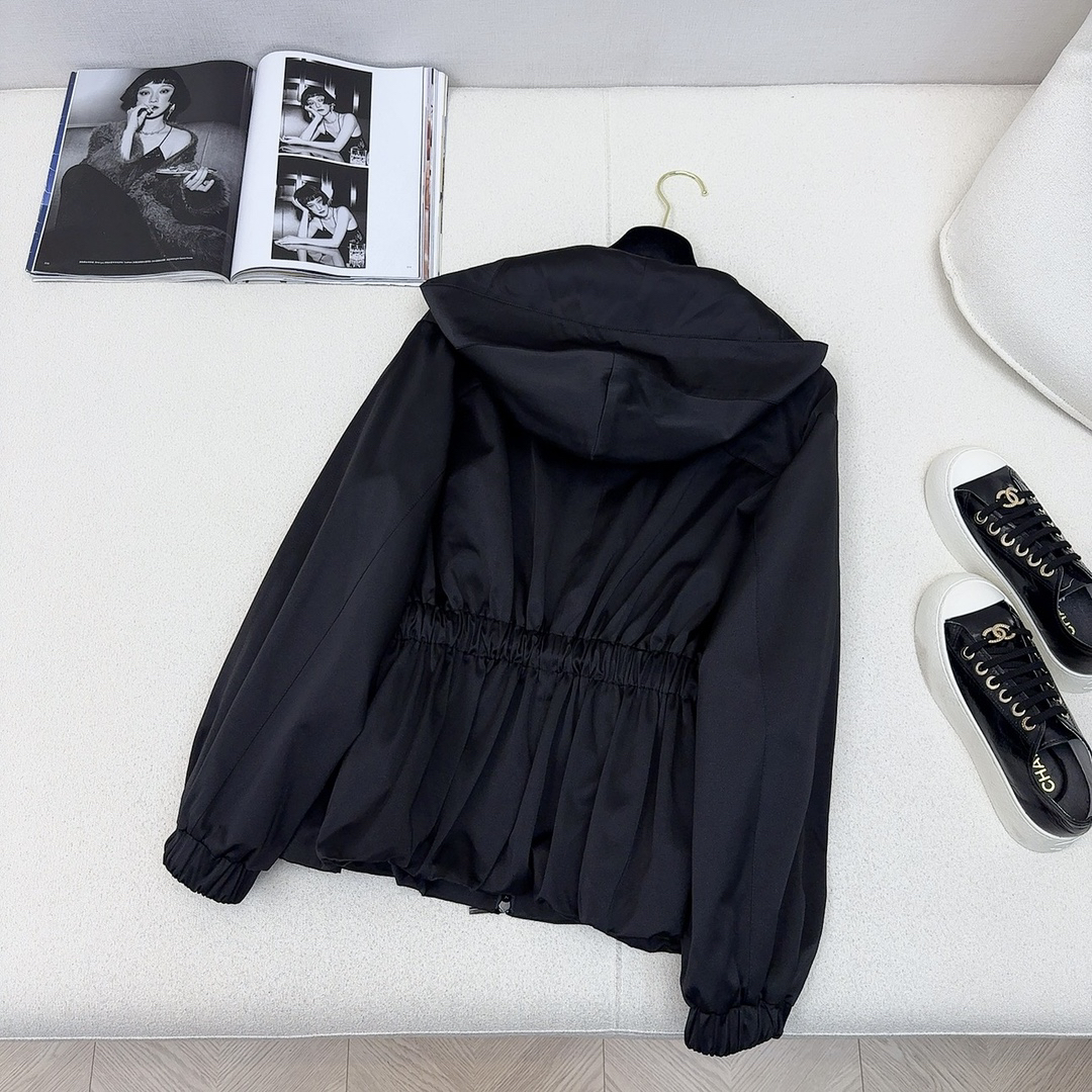 Chanel Clothing-224