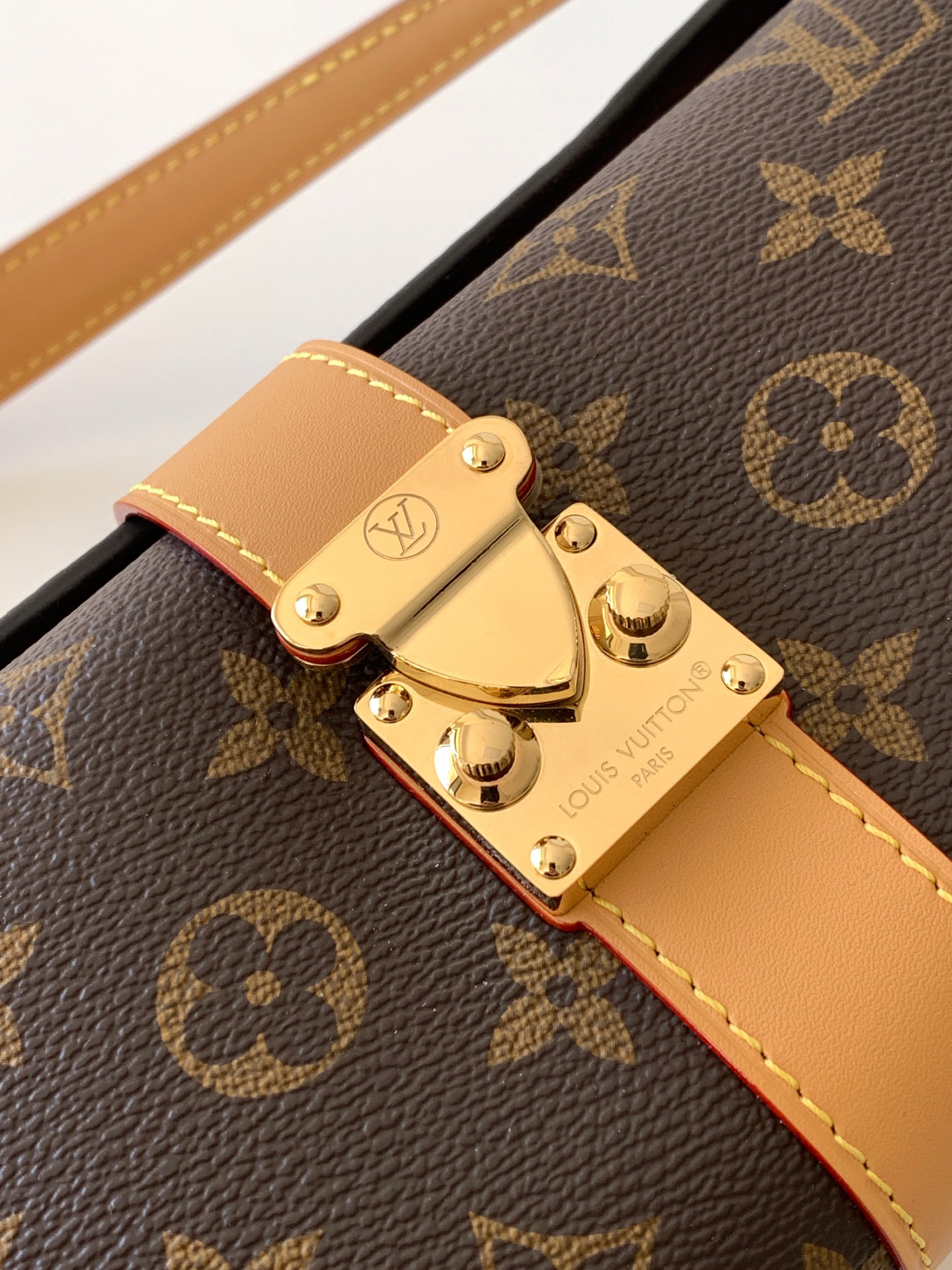 Louis Vuitton bag-160