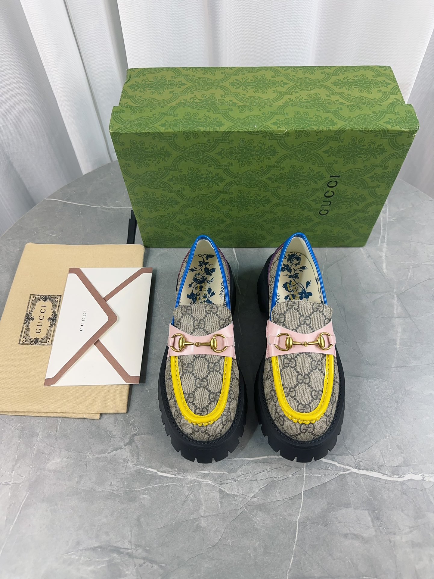 Gucci women's leather shoes-100