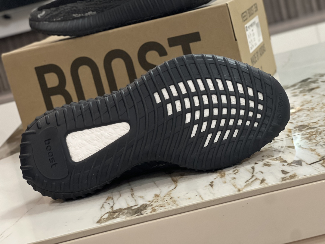 Adidas Sneakers-140