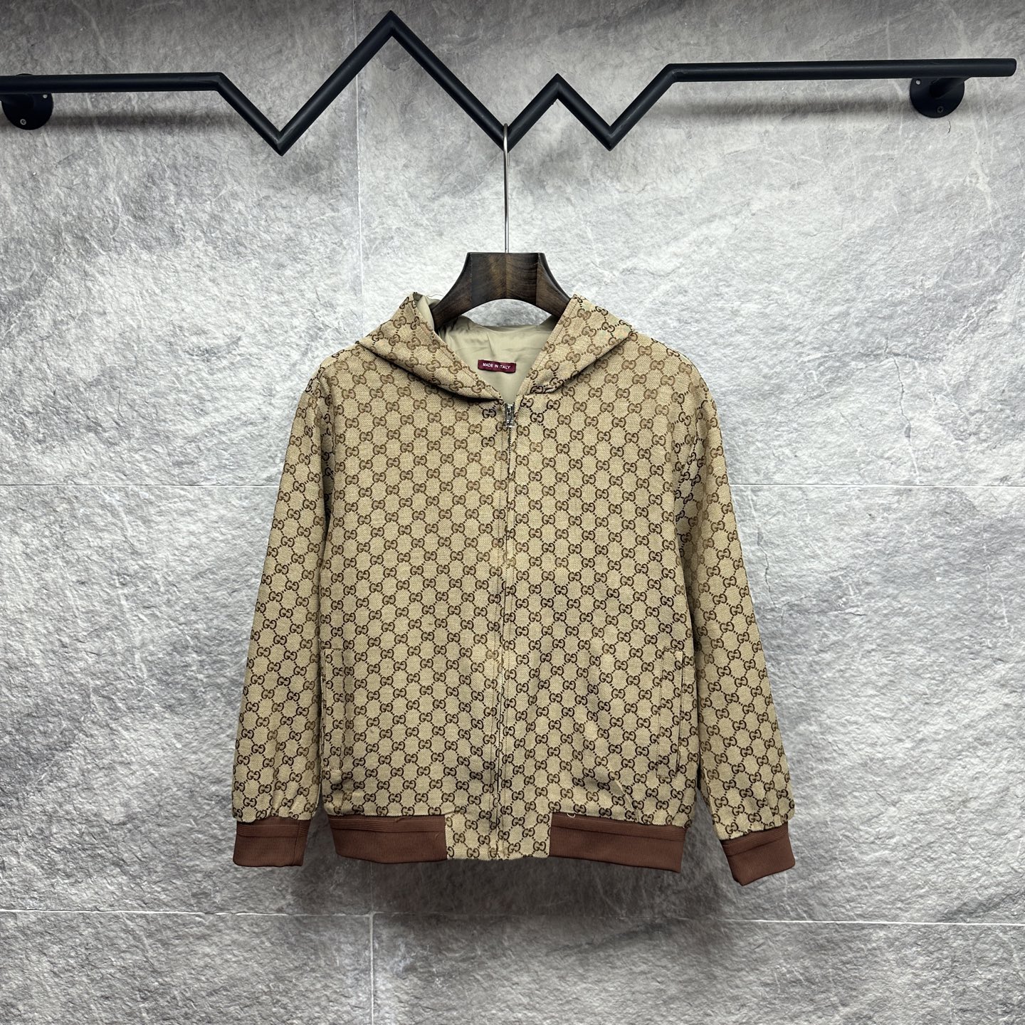 Gucci Clothing-360