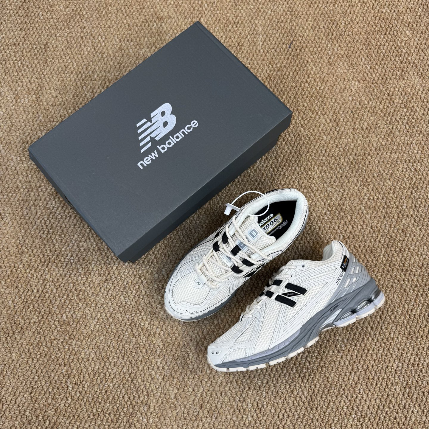 New Balance Sneakers-284