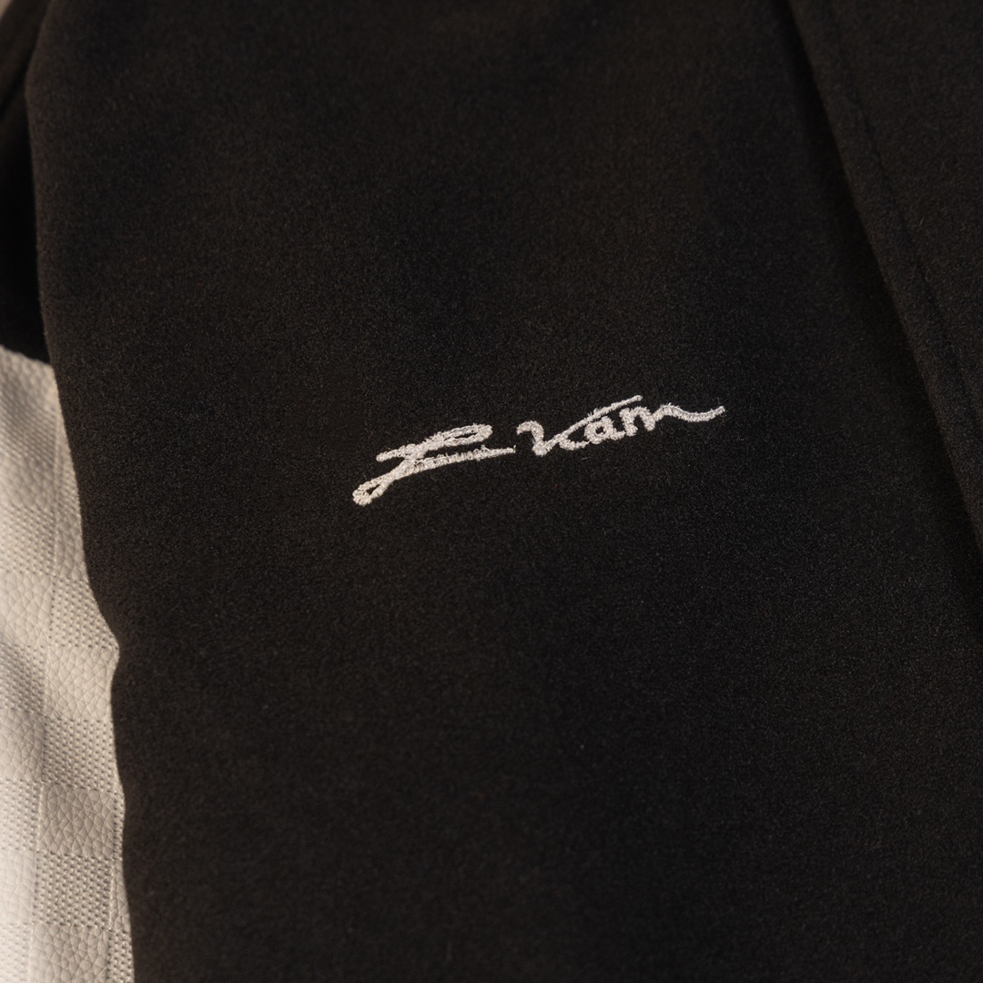 LV Clothing-314
