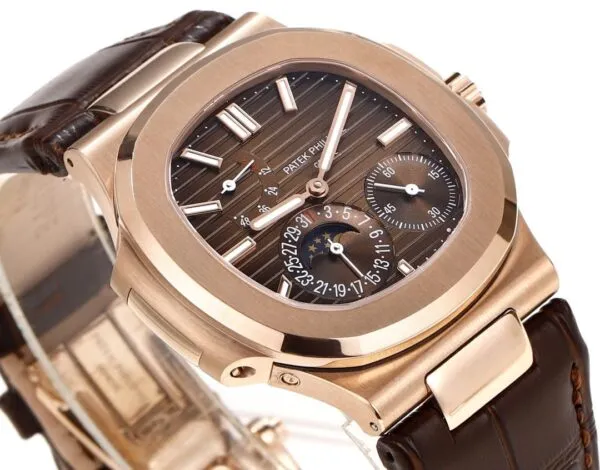 Nautilus 5712R-001 Moon phases. 40 mm,Rose gold