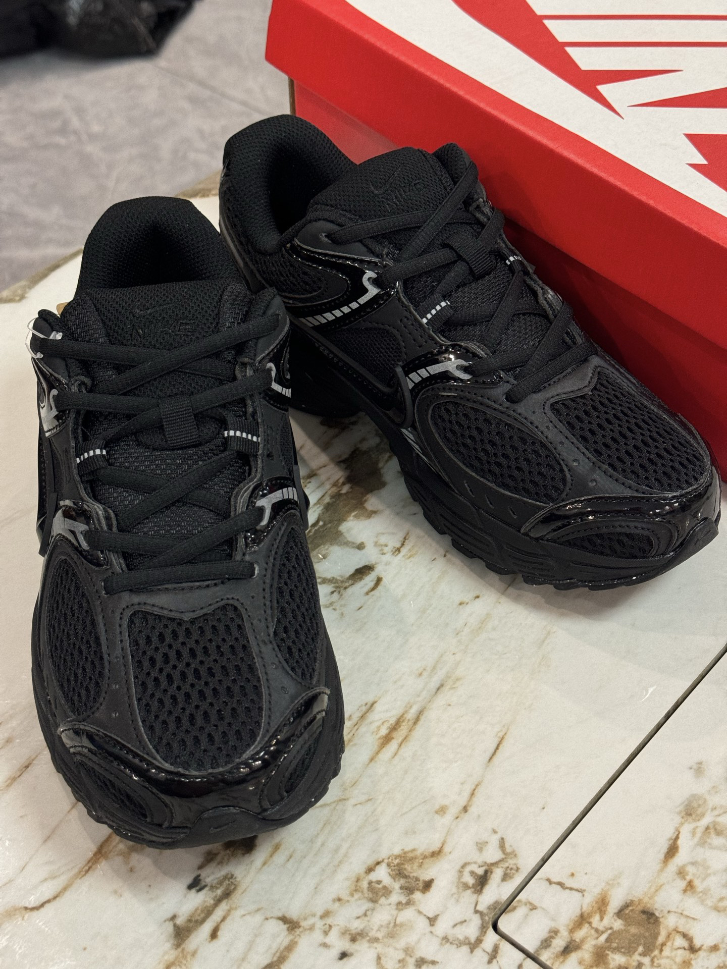 Nike Sneakers-252