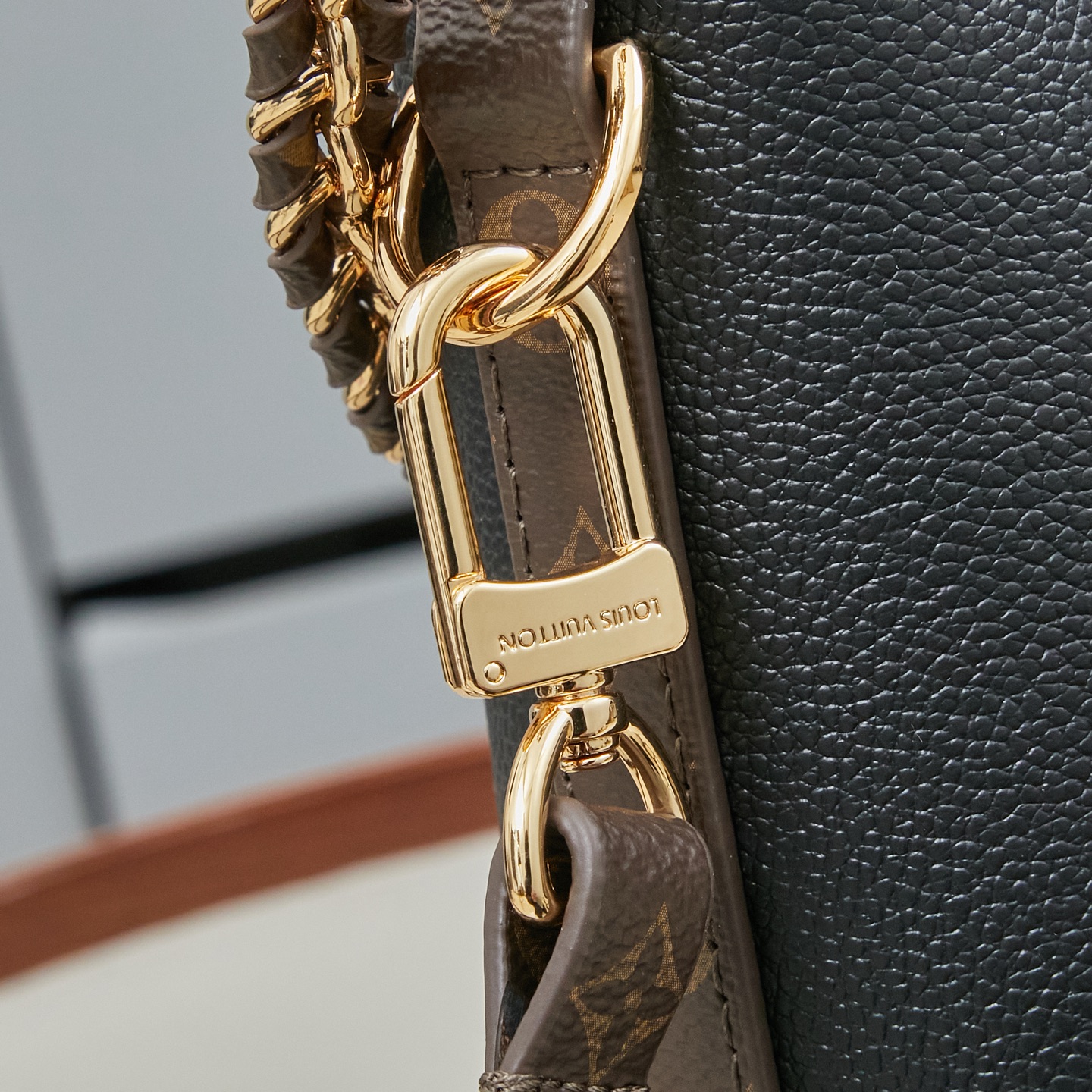 Louis Vuitton bag-14