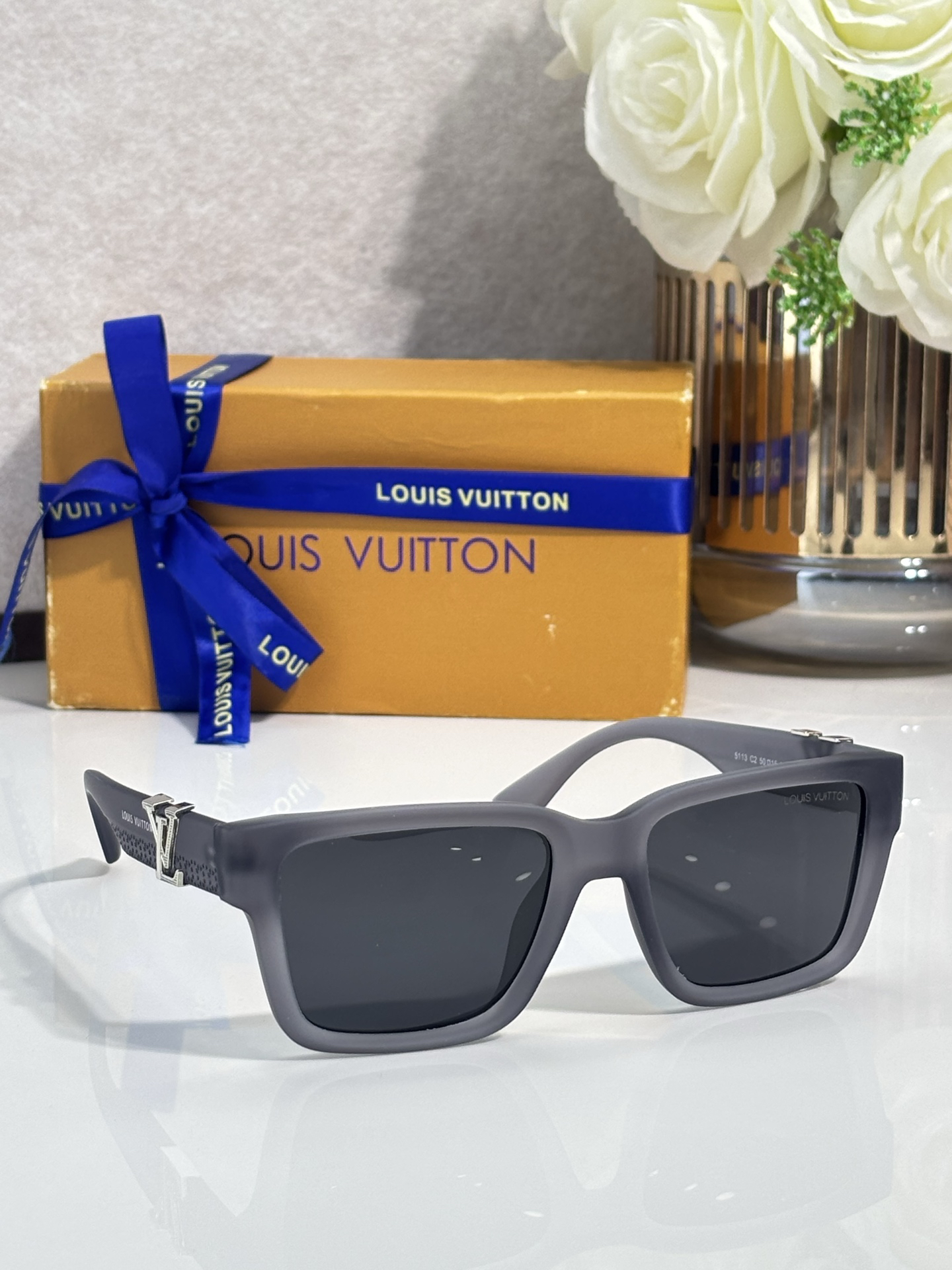 LV glasses-14