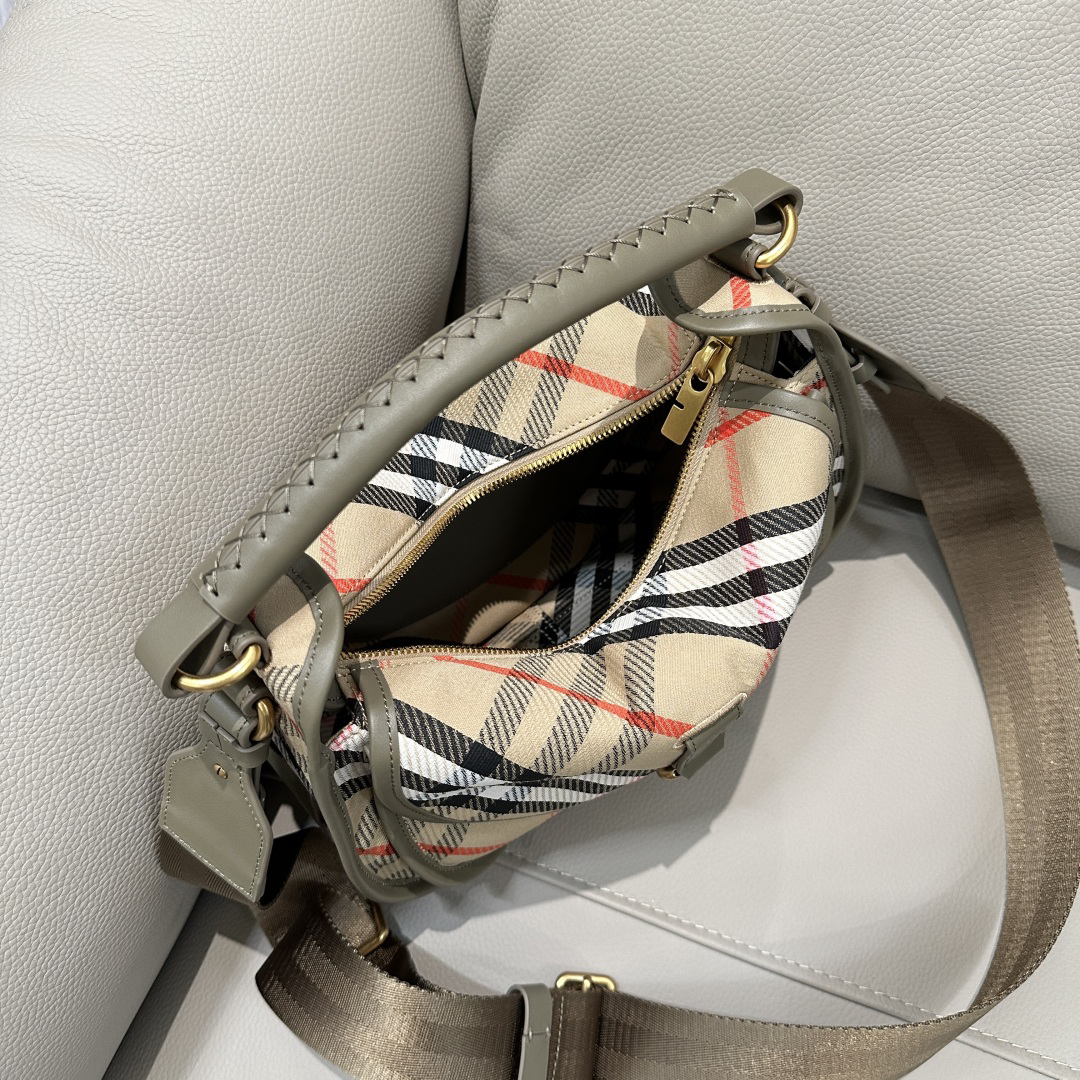 Burberry bag-2