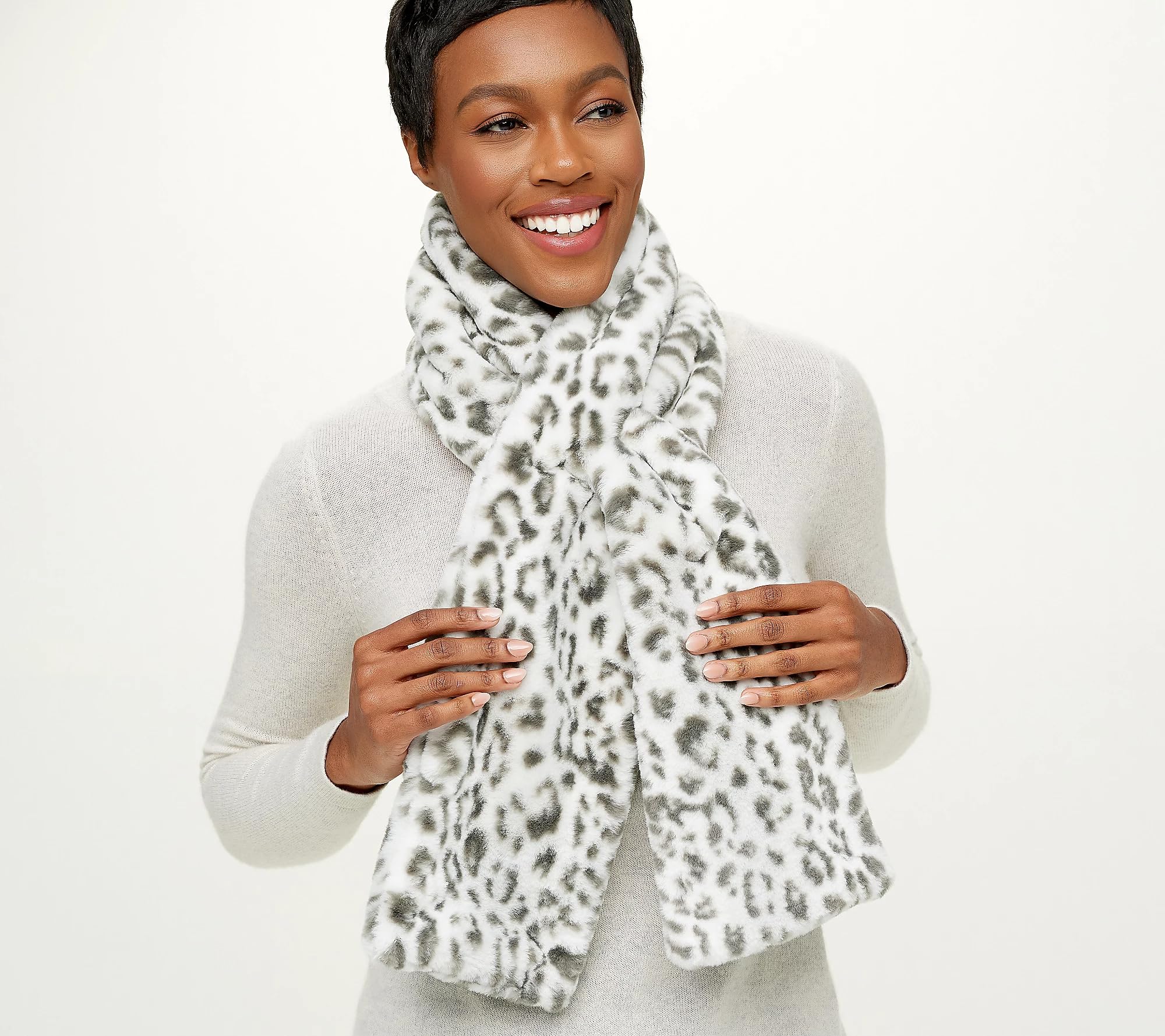 Women's Faux Fur Scarf with Hidden Zipper Pocket for Phone, Cards & Essentials