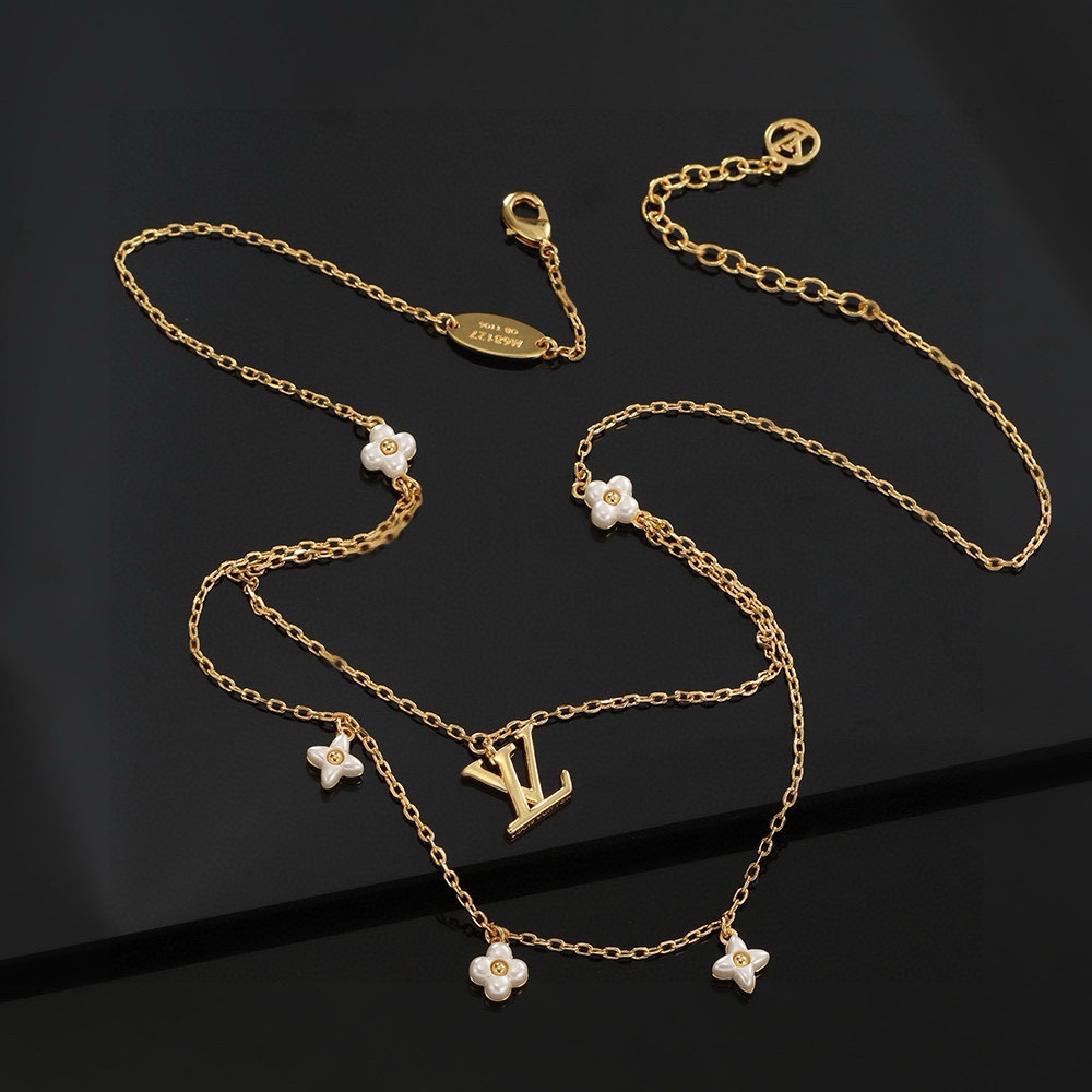 LV necklace-77