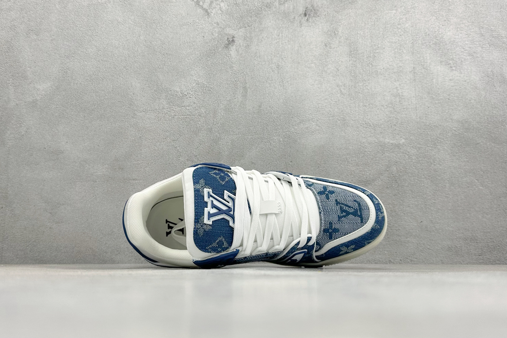 Lv Sneakers-248