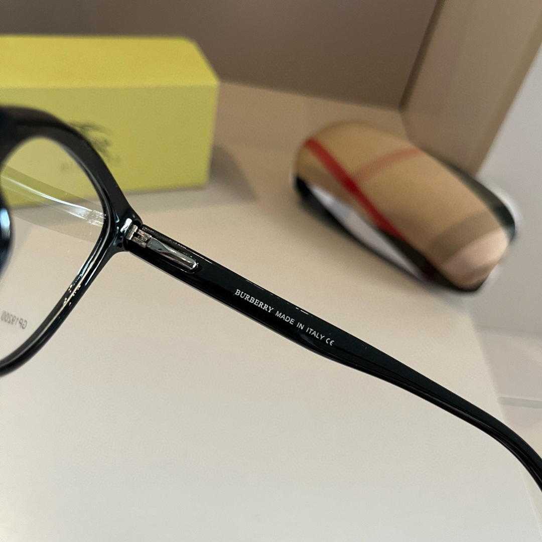 Burberry glasses-19