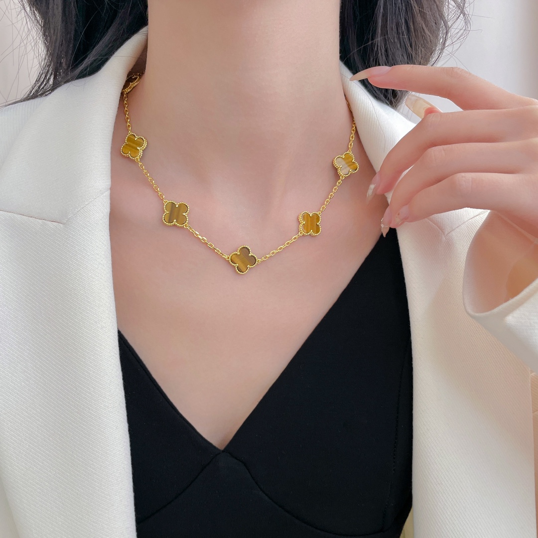 Van Cleef & Arpels Bracelet-122