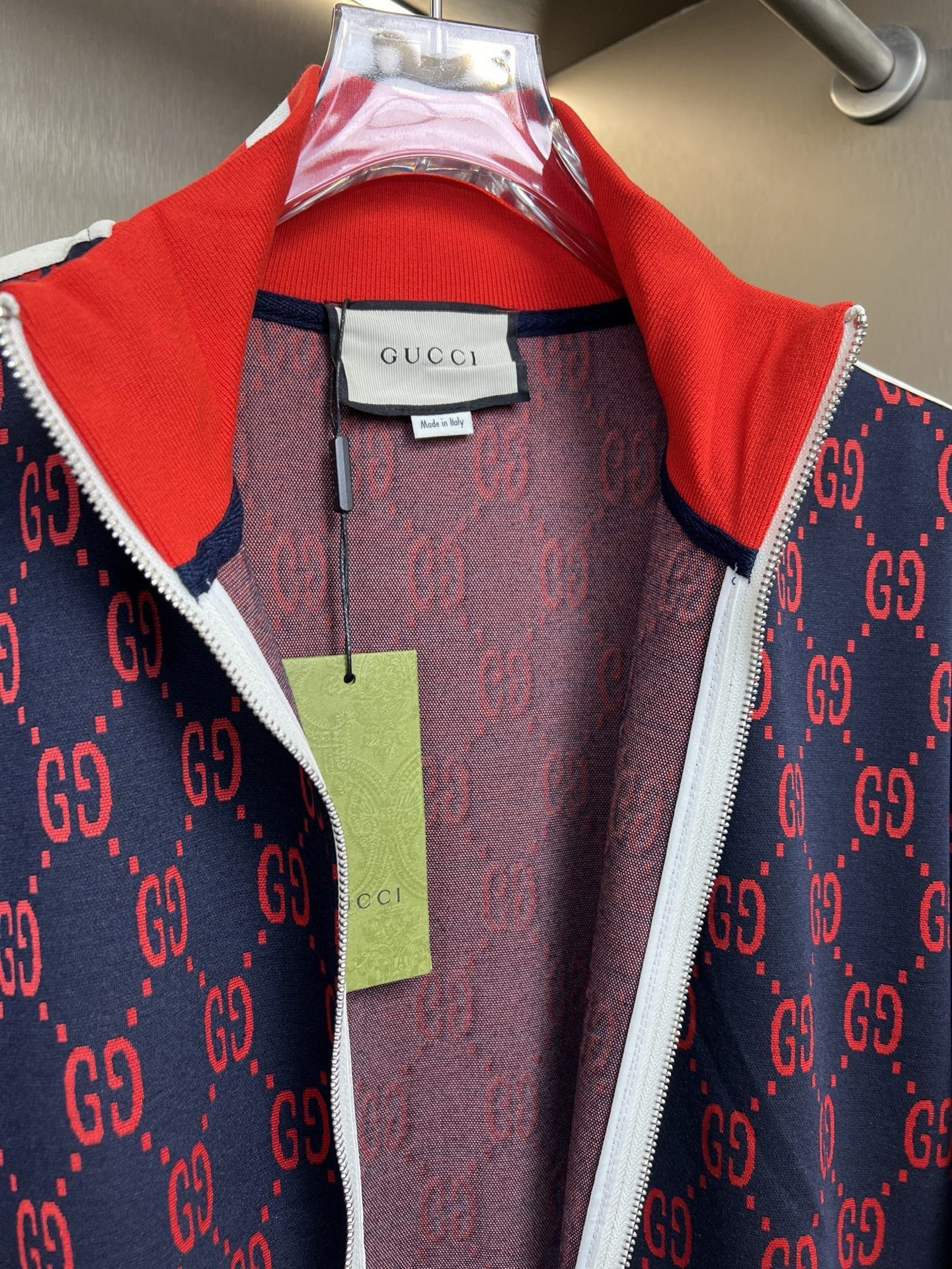 Gucci Clothing-346