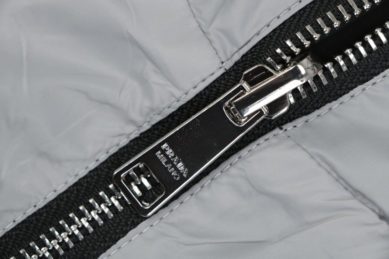 Prada Clothing-332