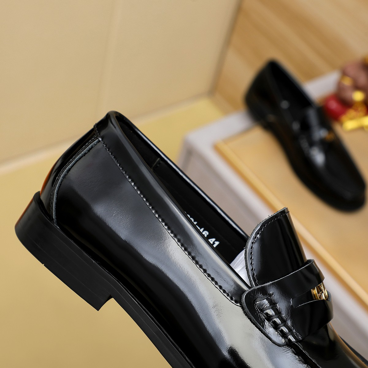 LV men's leather shoes-68