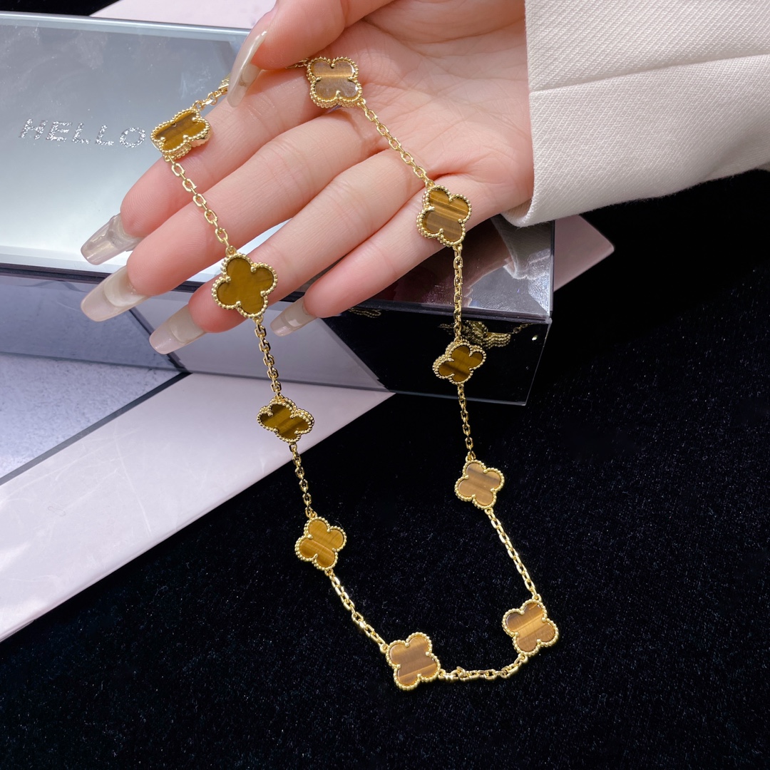 Van Cleef & Arpels Bracelet-122