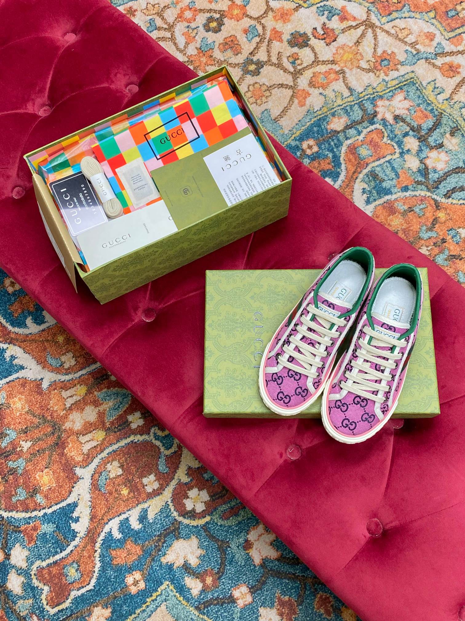 Gucci Sneakers-236