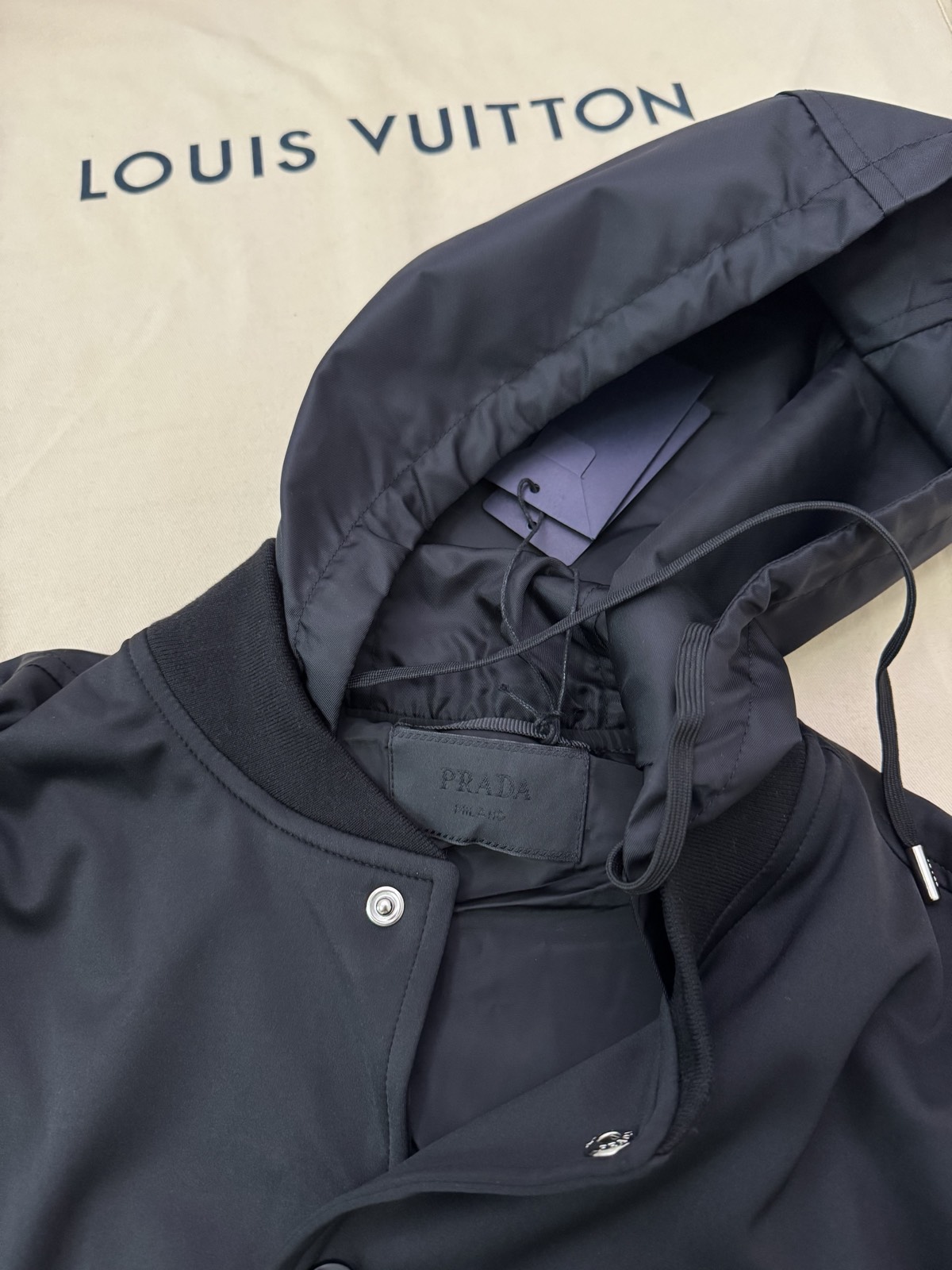 Prada Clothing-69