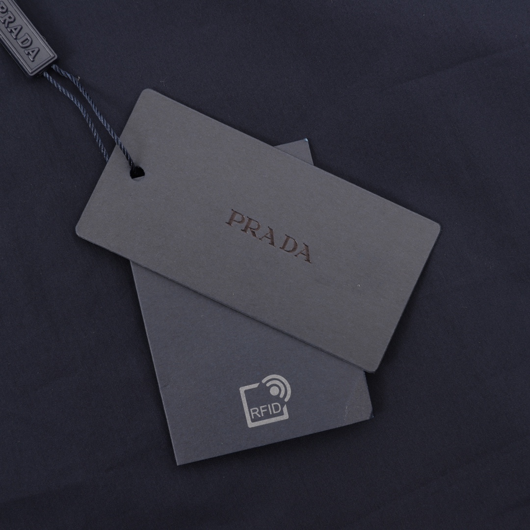 Prada Clothing-399