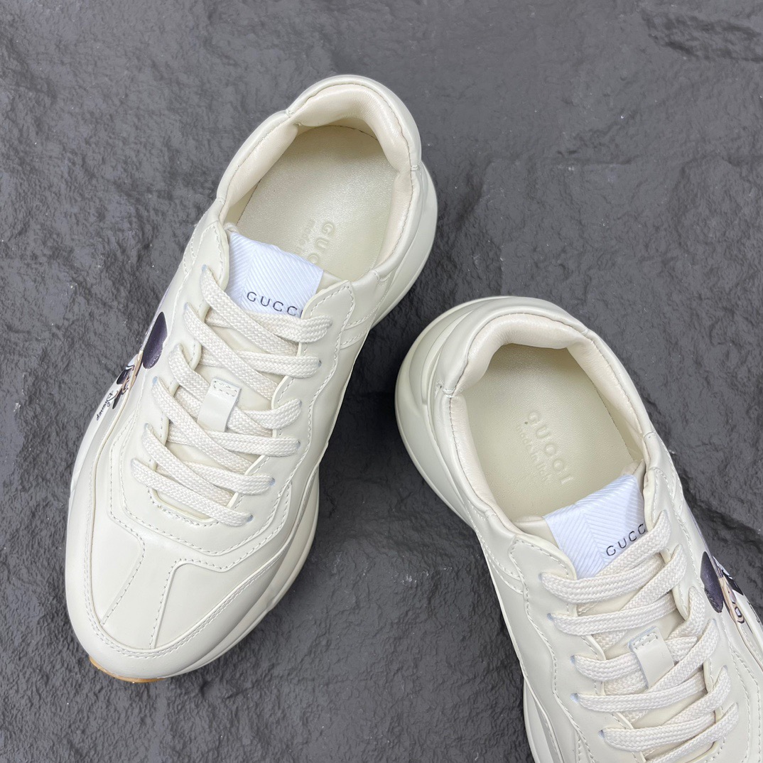 Gucci Sneakers-171