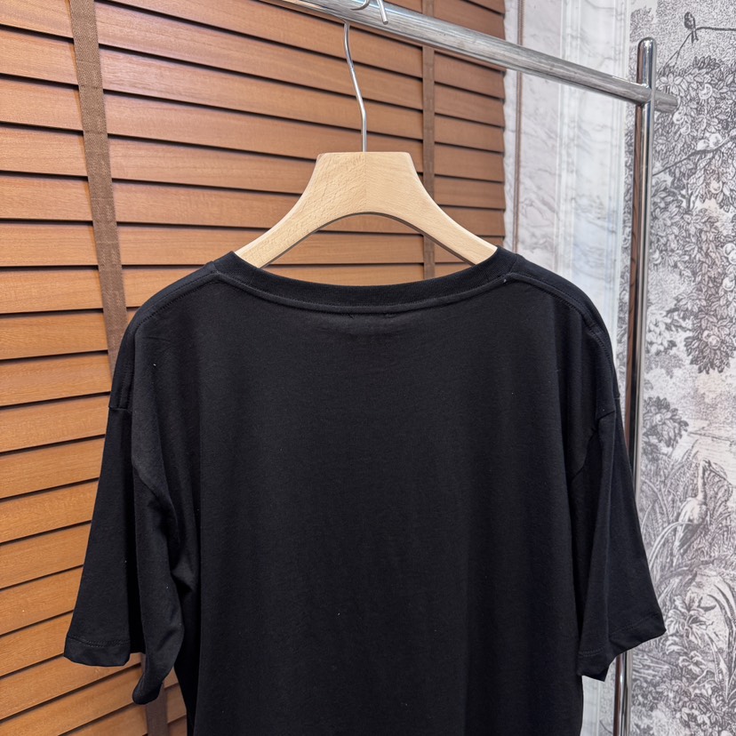 YSL clothing-115