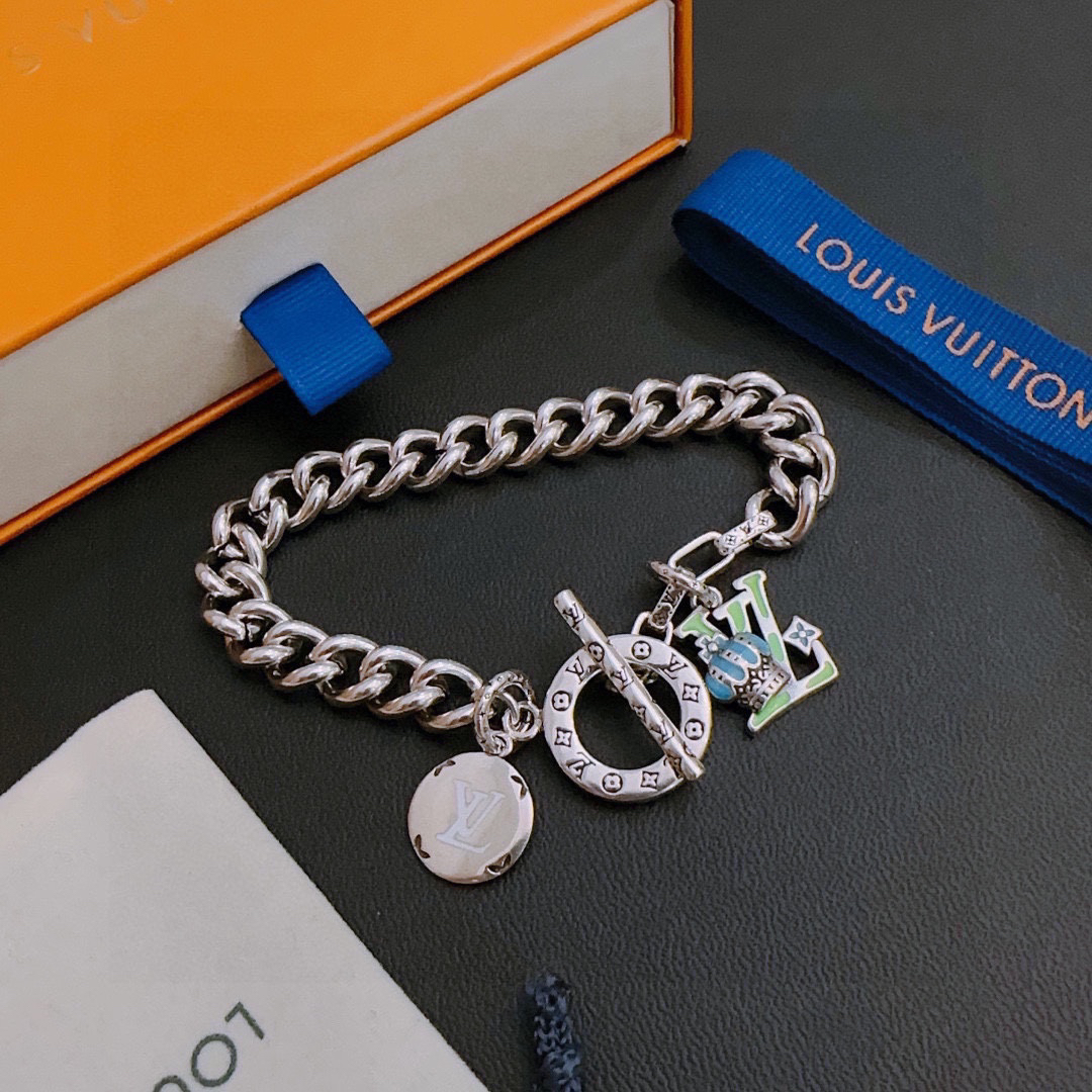 LV Bracelet-25