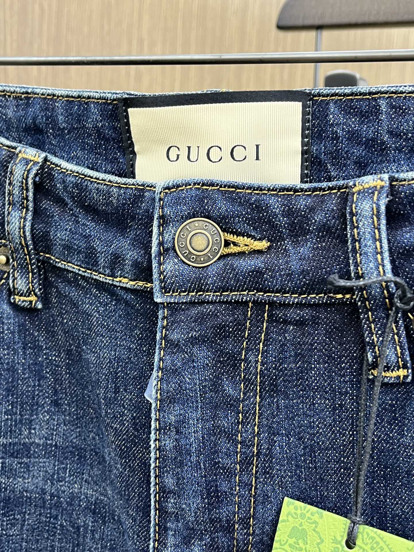 Gucci Clothing-24