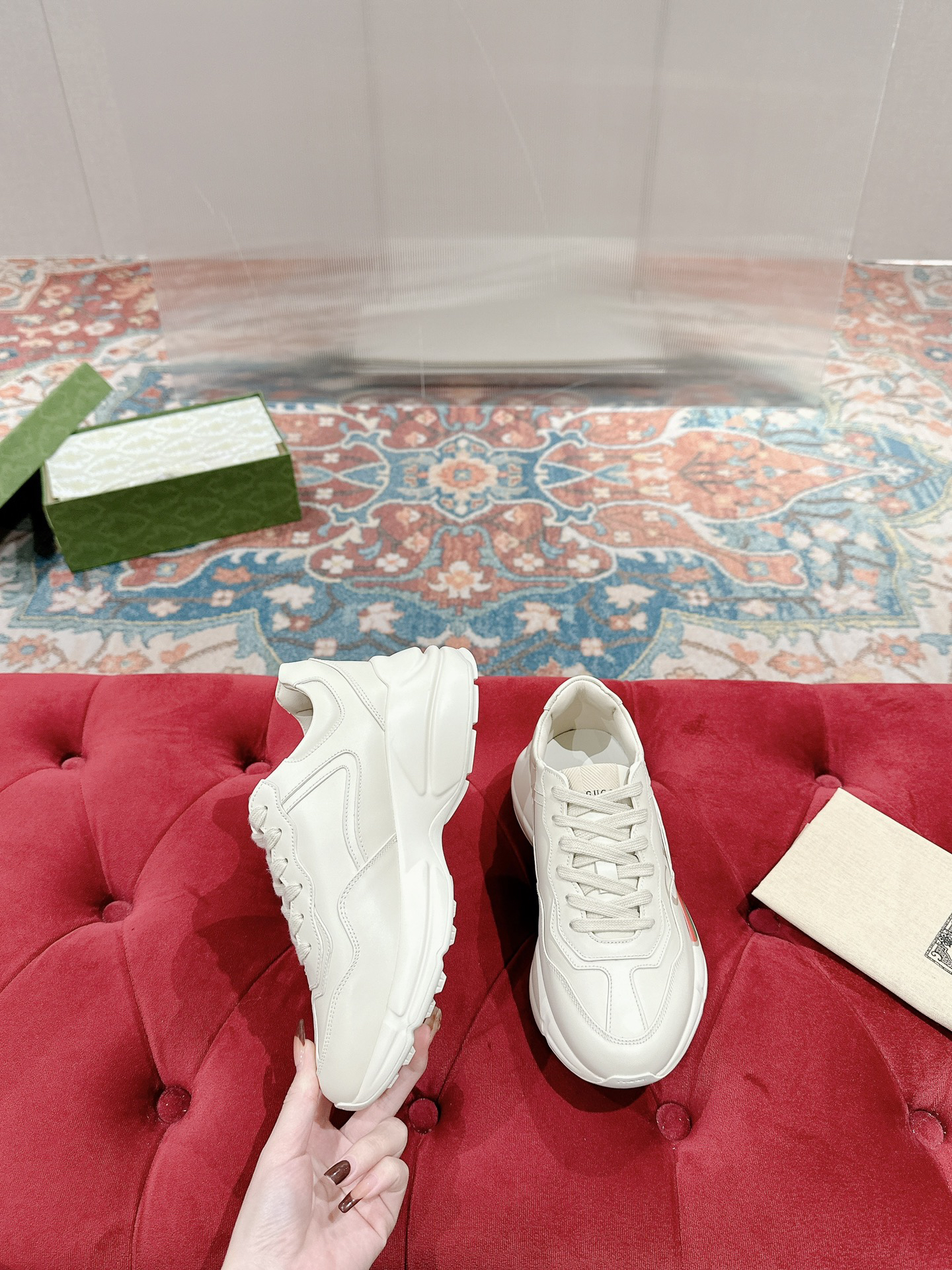 Gucci Sneakers-206