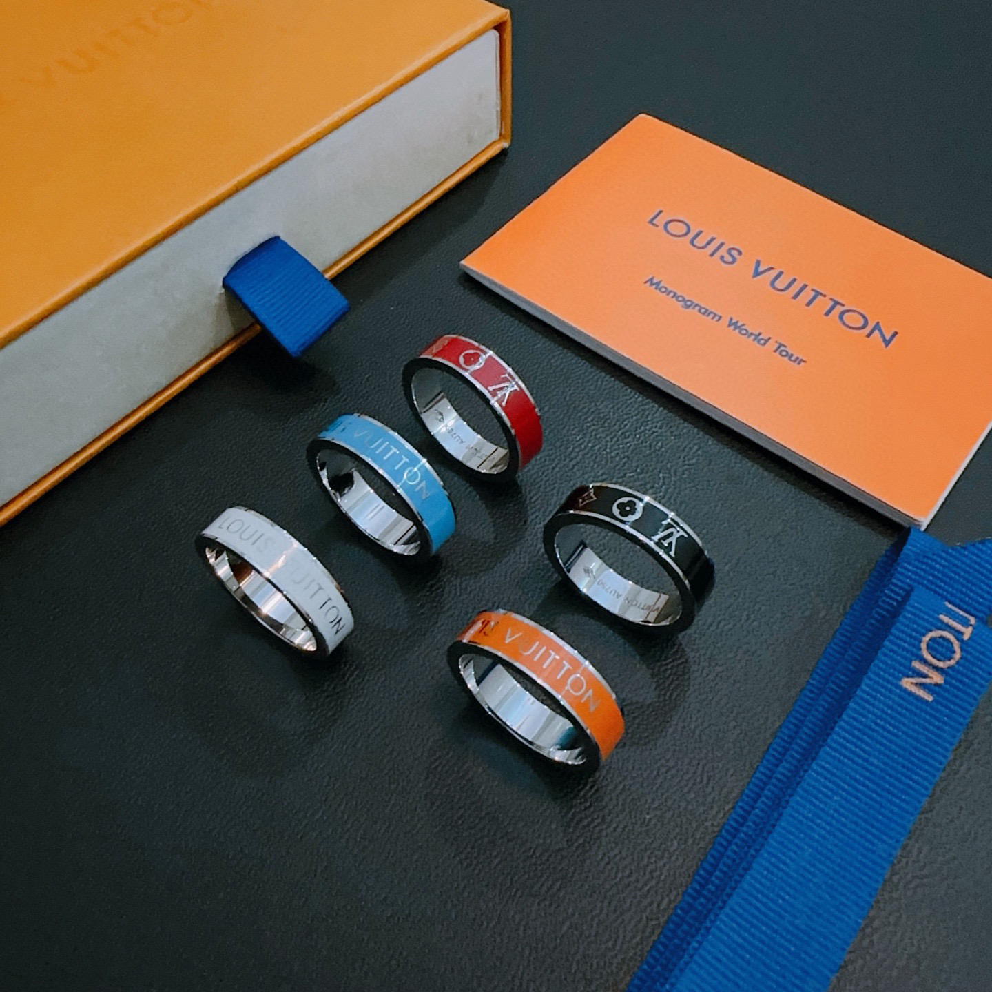 LV ring-62
