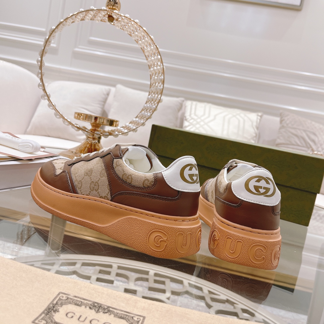 Gucci Sneakers-176