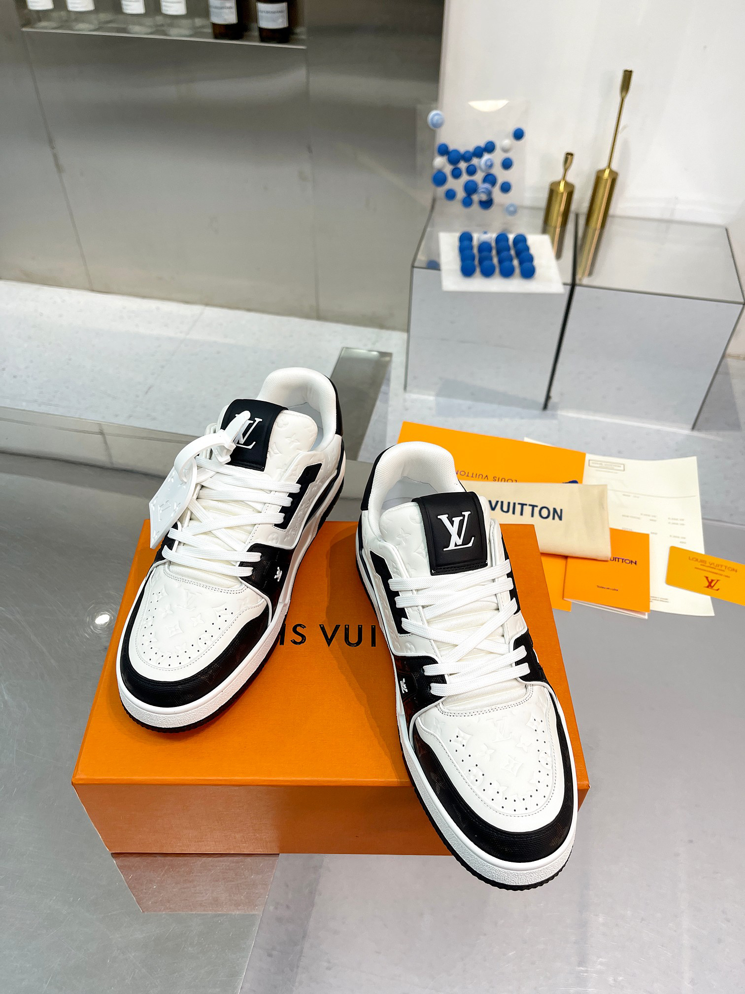 Lv Sneakers-58