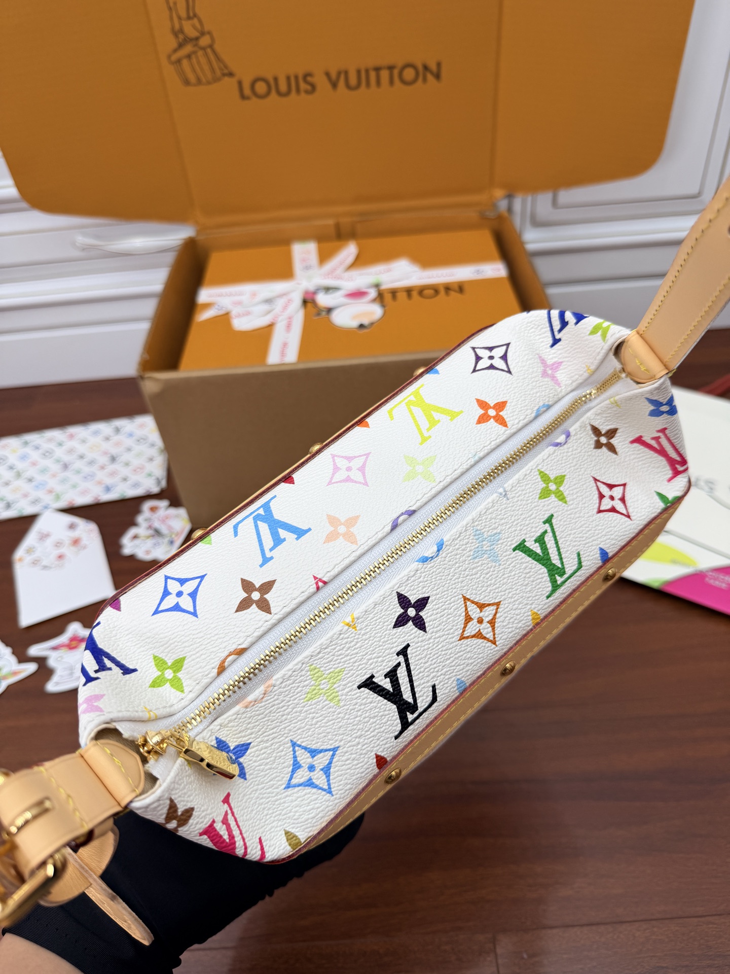 Louis Vuitton bag-171